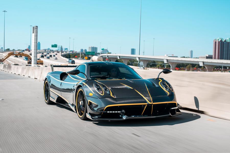  Pagani Huayra BC 2016 года  (NA) (фото 5 из 9)